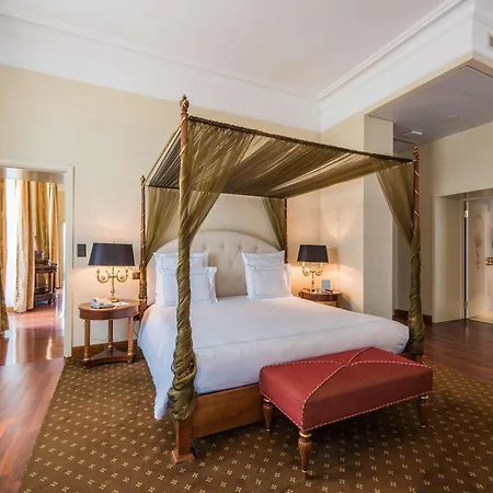Metropole Hotel