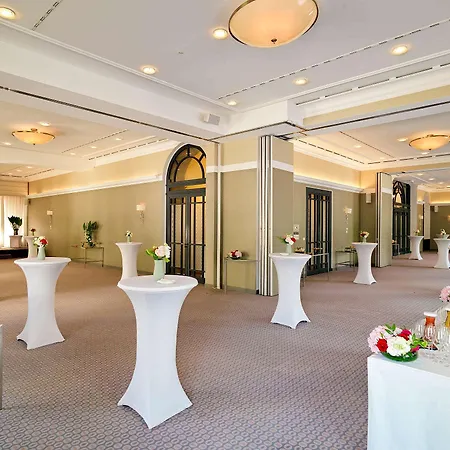 Hotel Metropole