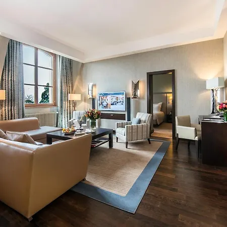 Metropole Hotel